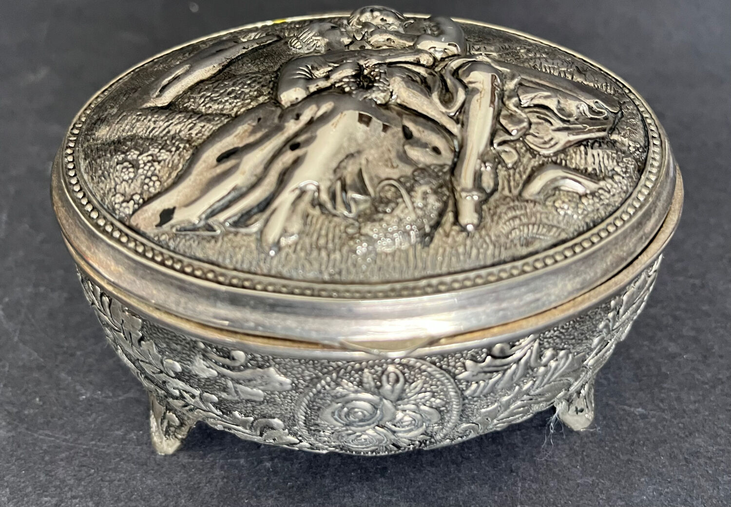 Silver metal jewelry box