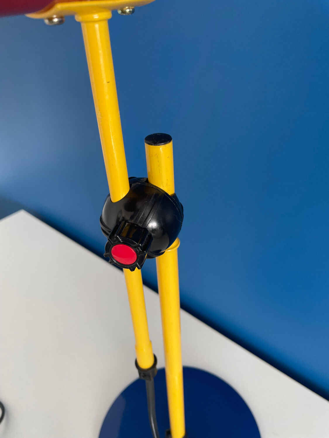 Colored metal articulated lamp 80s 90s