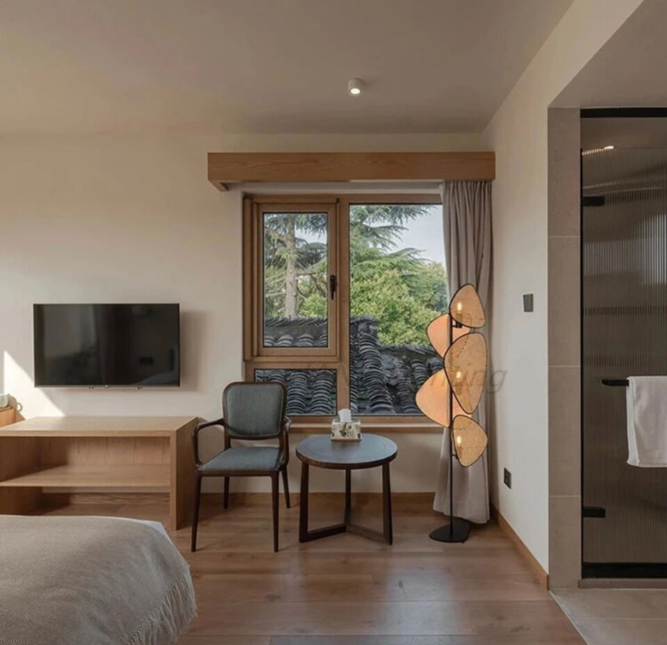 3-light floor lamp in natural cane and black metal 179x50 cm