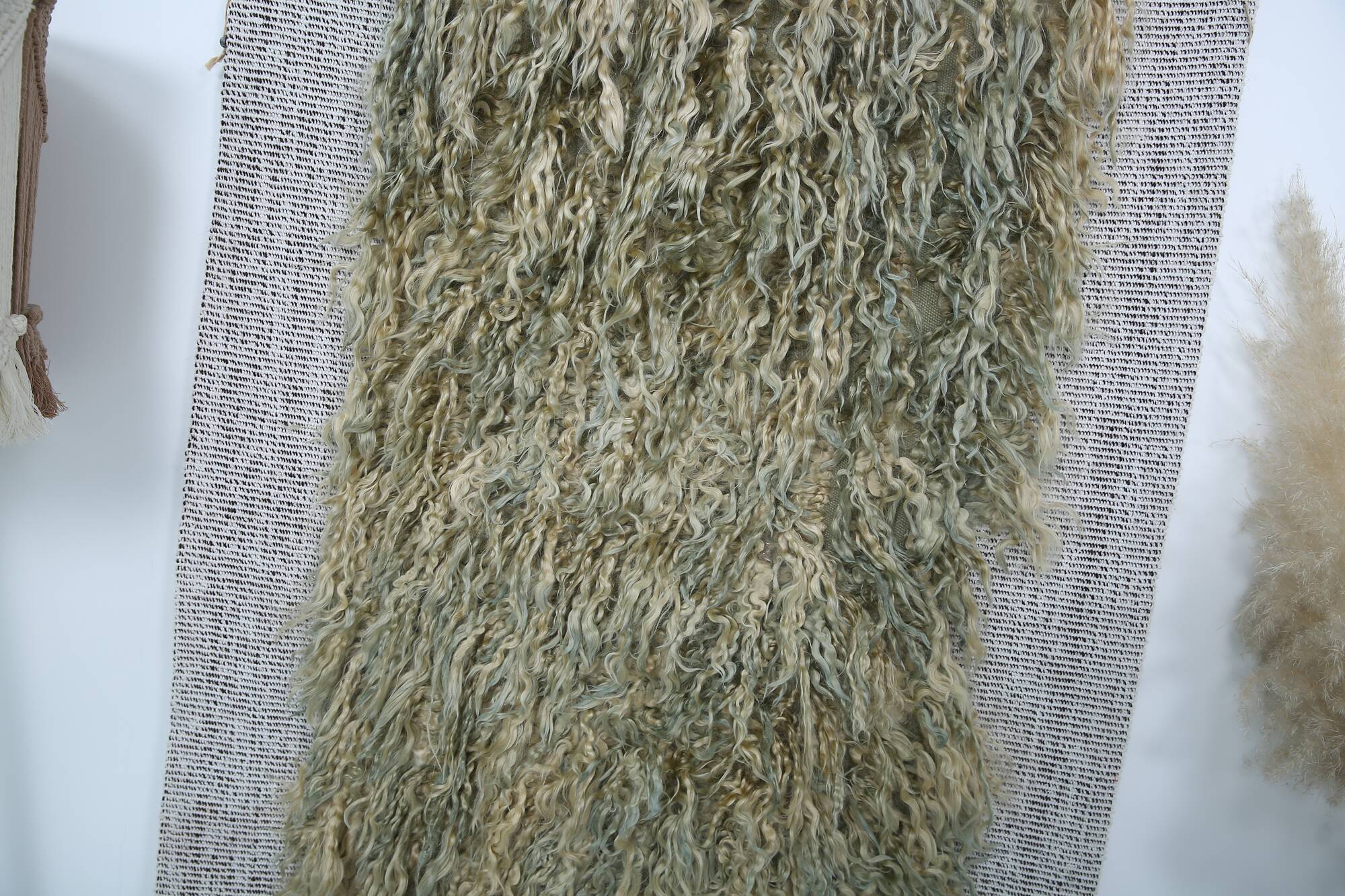 Handmade Turkish Vintage Wall Rug, 104x175Cm