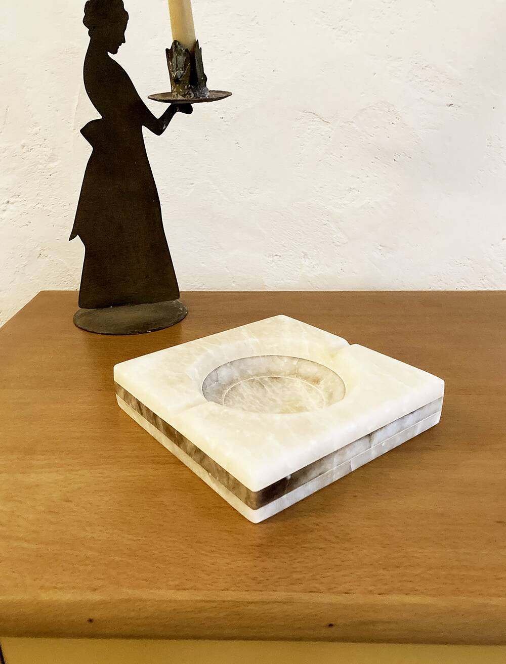 Cendrier en albâtre