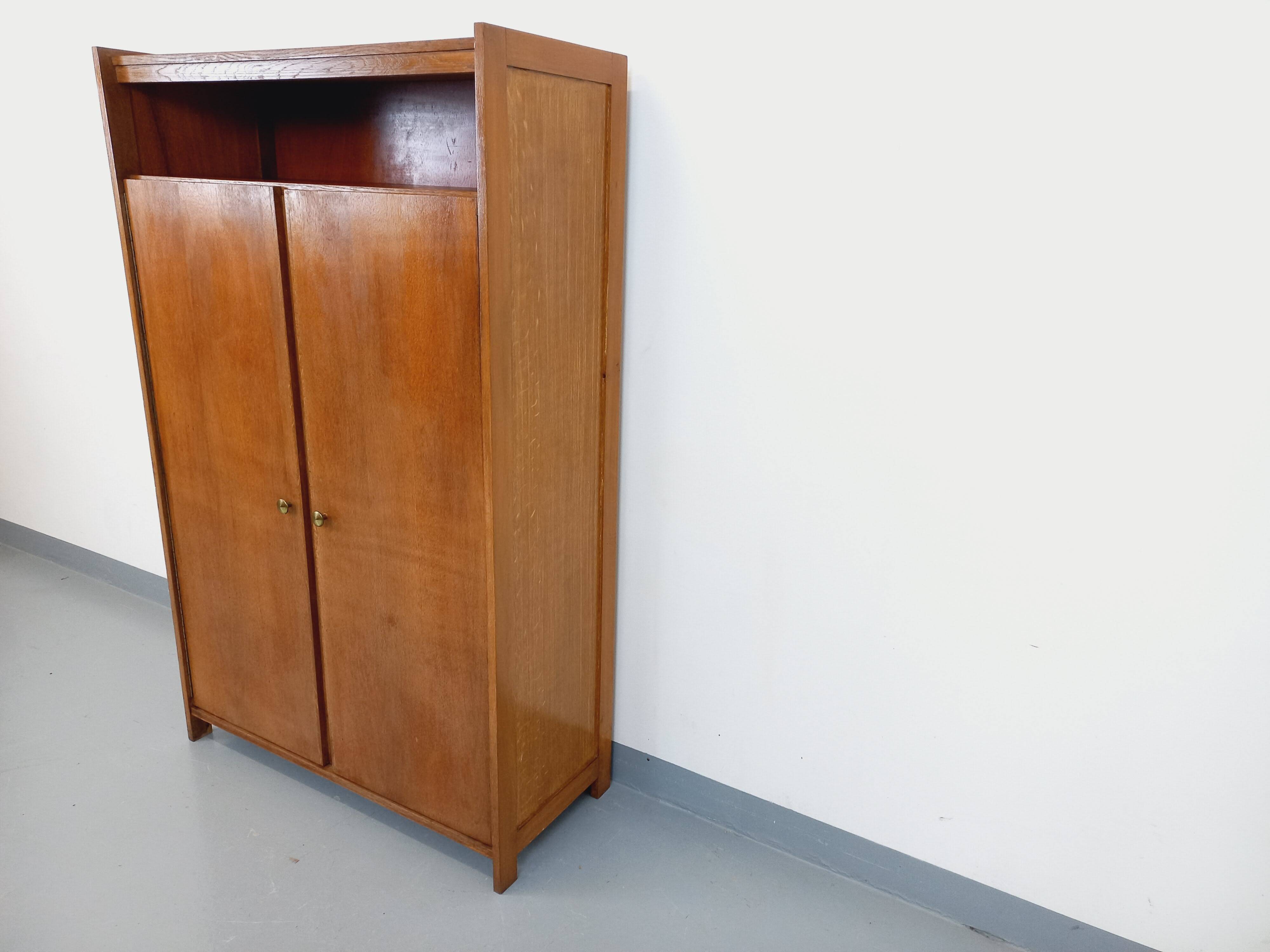 Small vintage oak wood cabinet from the 60s