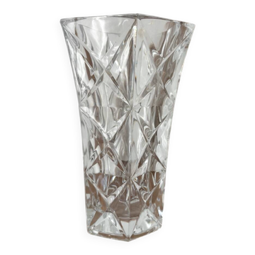 Vintage hexagonal vase cut and engraved in Arques crystal.