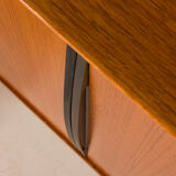 Un meuble mural indépendant en deux parties de style mi-siècle par Brantorps, Suède, années 1960.