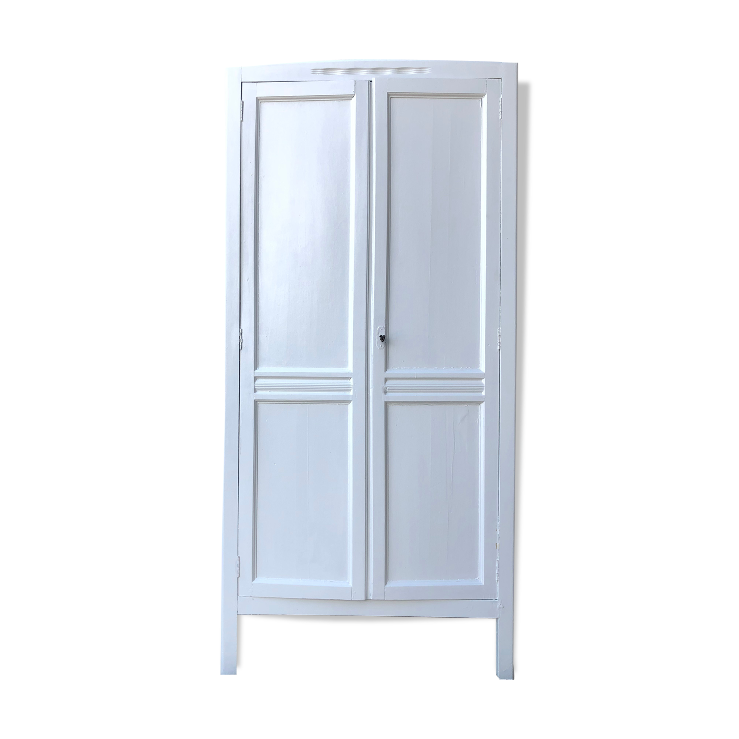Armoire parisienne vintage