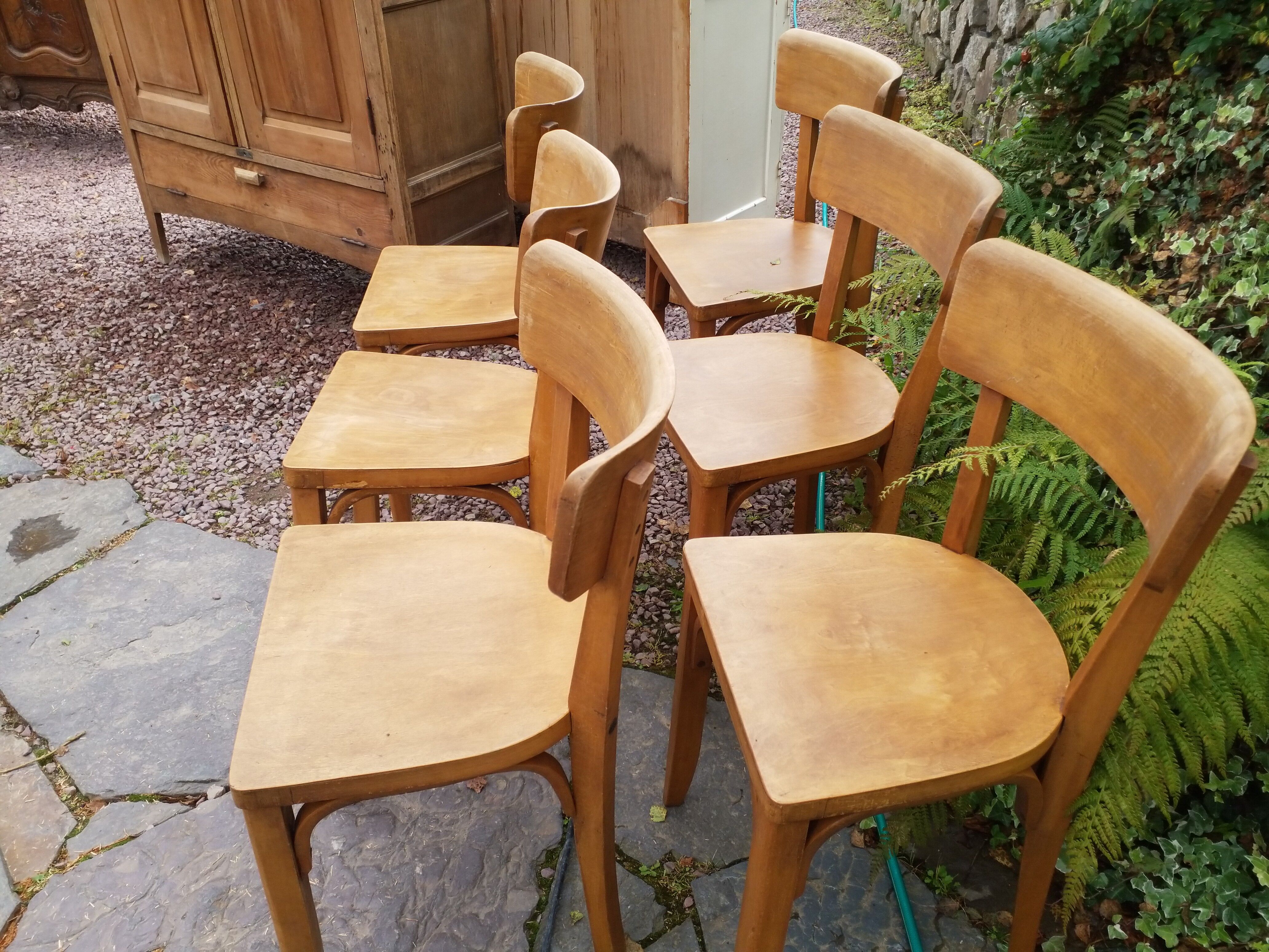 6 bistro chairs
