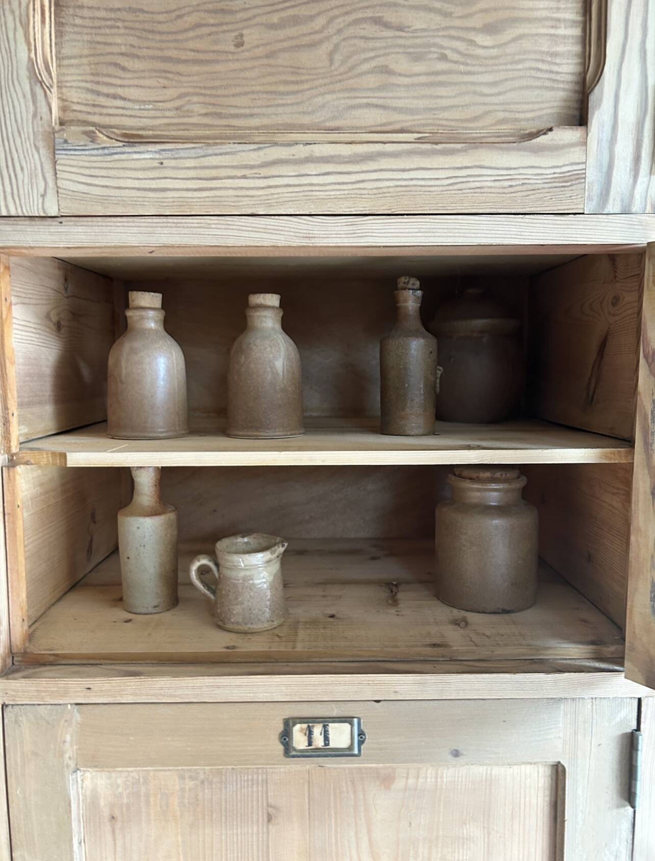 Fabulous workshop furniture with 16 lockers and doors.