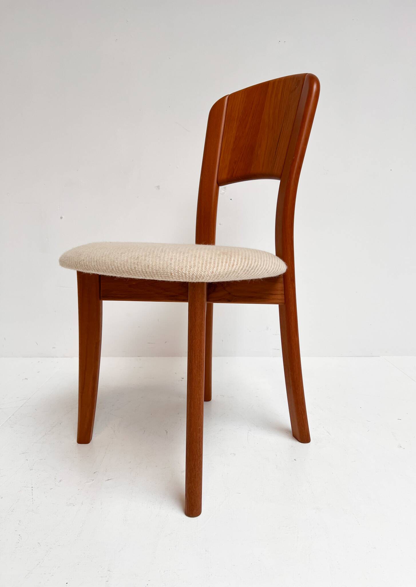 Set of 4 Danish design chairs by Gramrode from the 1970s