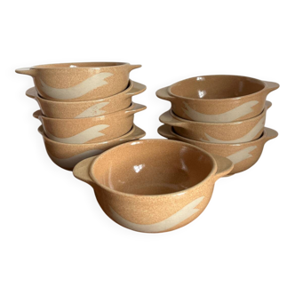 8 stoneware bowls