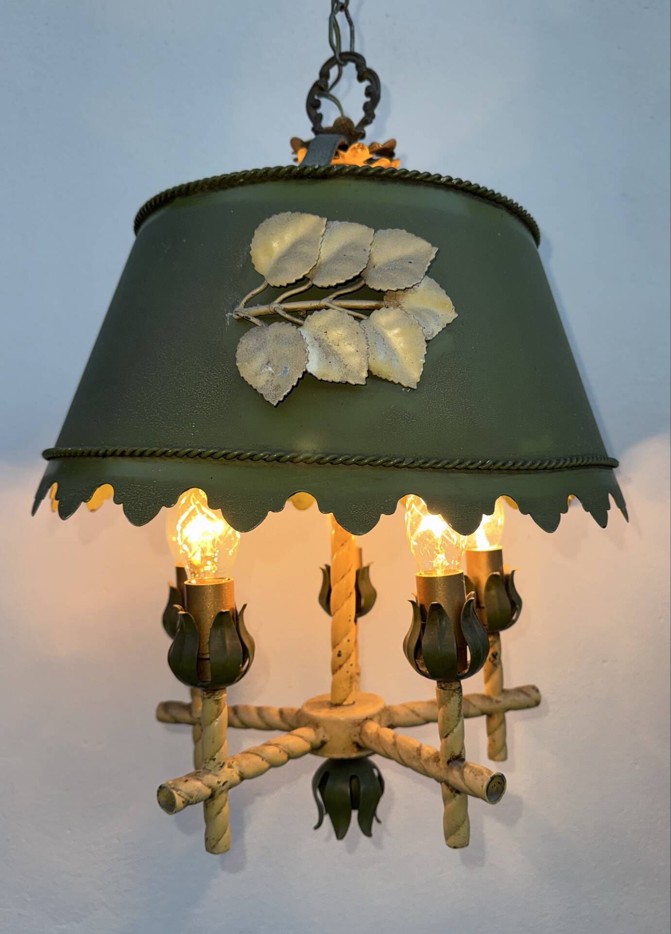 Florentine style chandelier Hollywood Regency 1960s