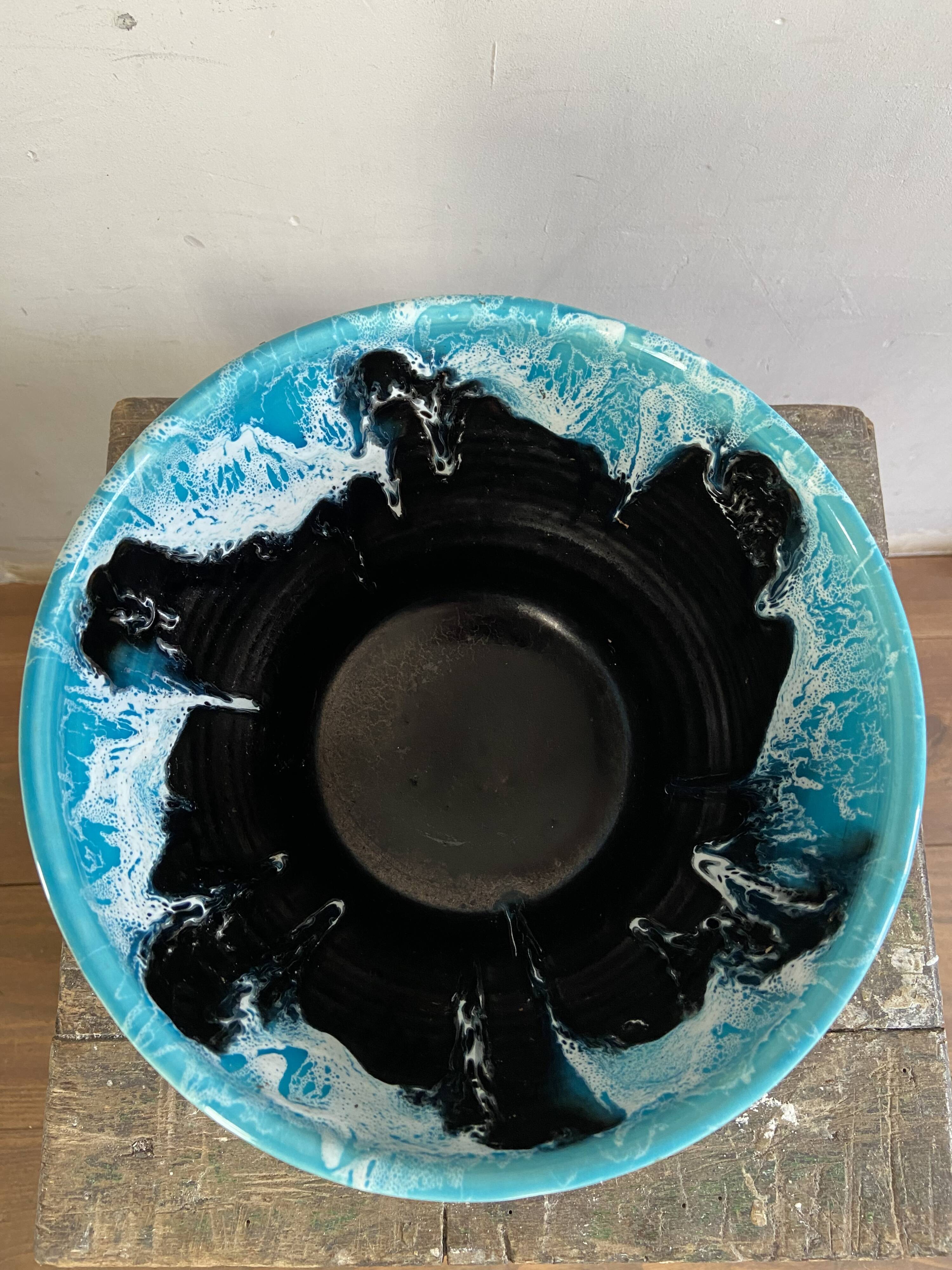 Salad bowl year 70 Vallauris electric blue
