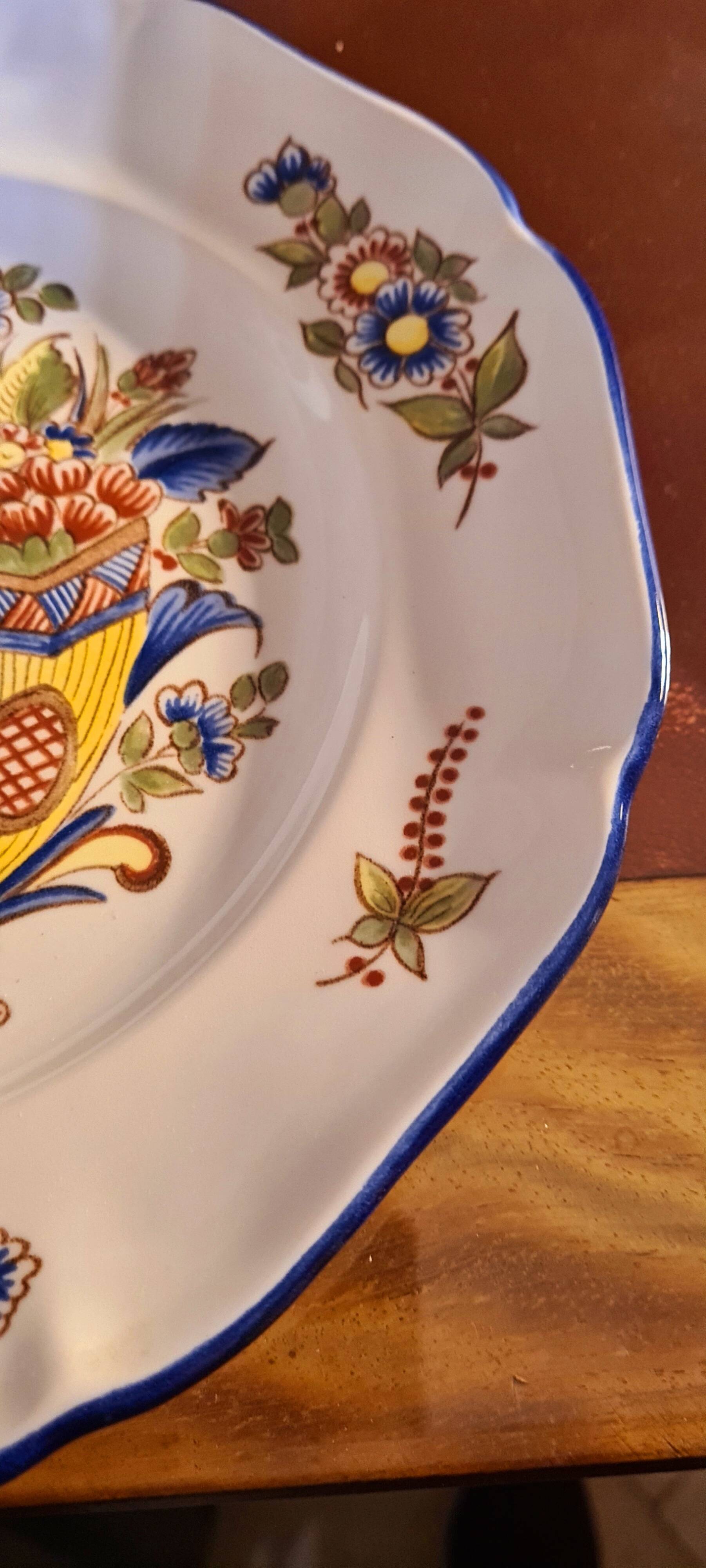 Signed St Clément earthenware dish