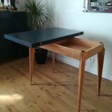 Vintage wallet table