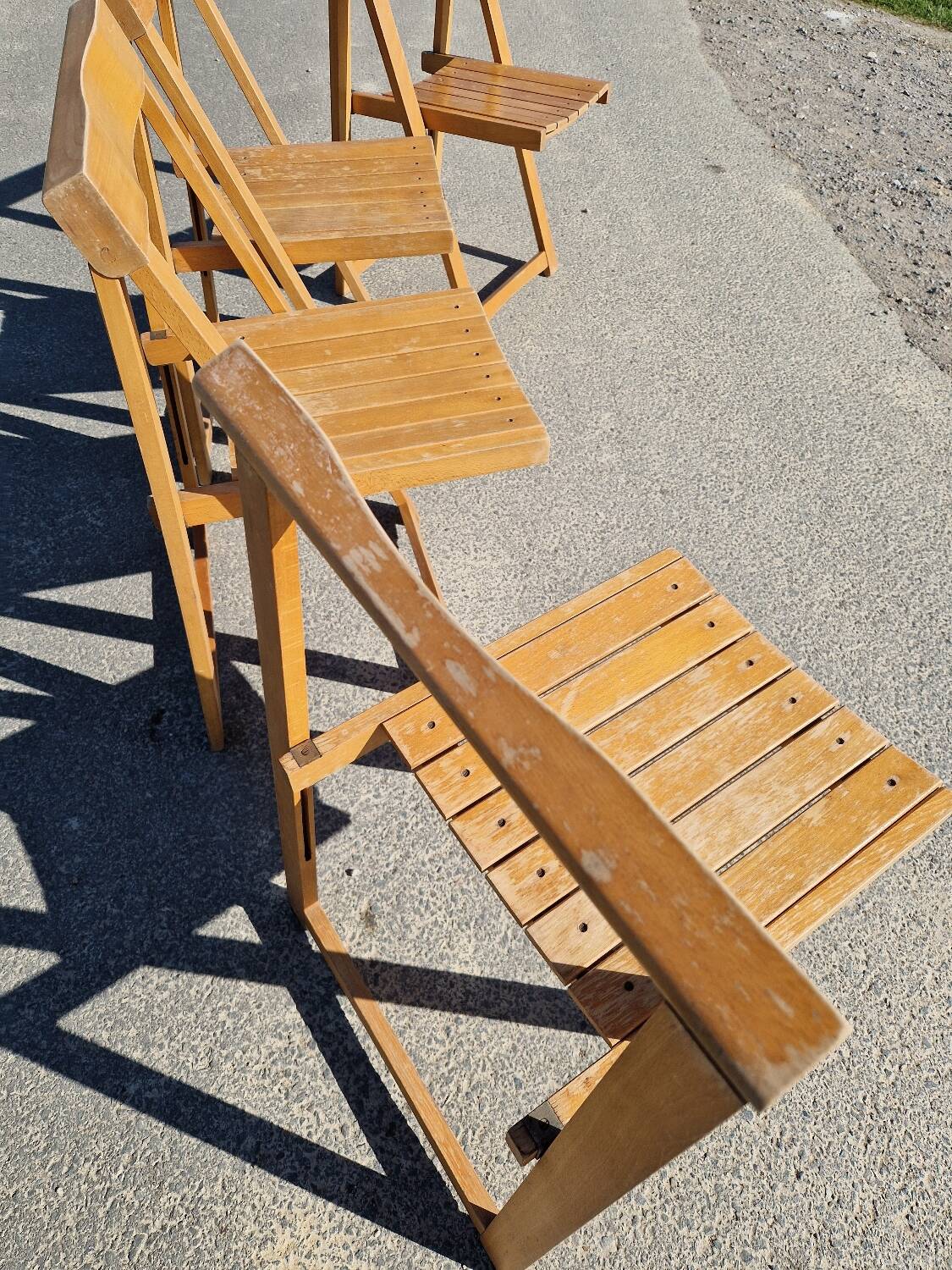 Set of 4 Vintage Folding Chairs