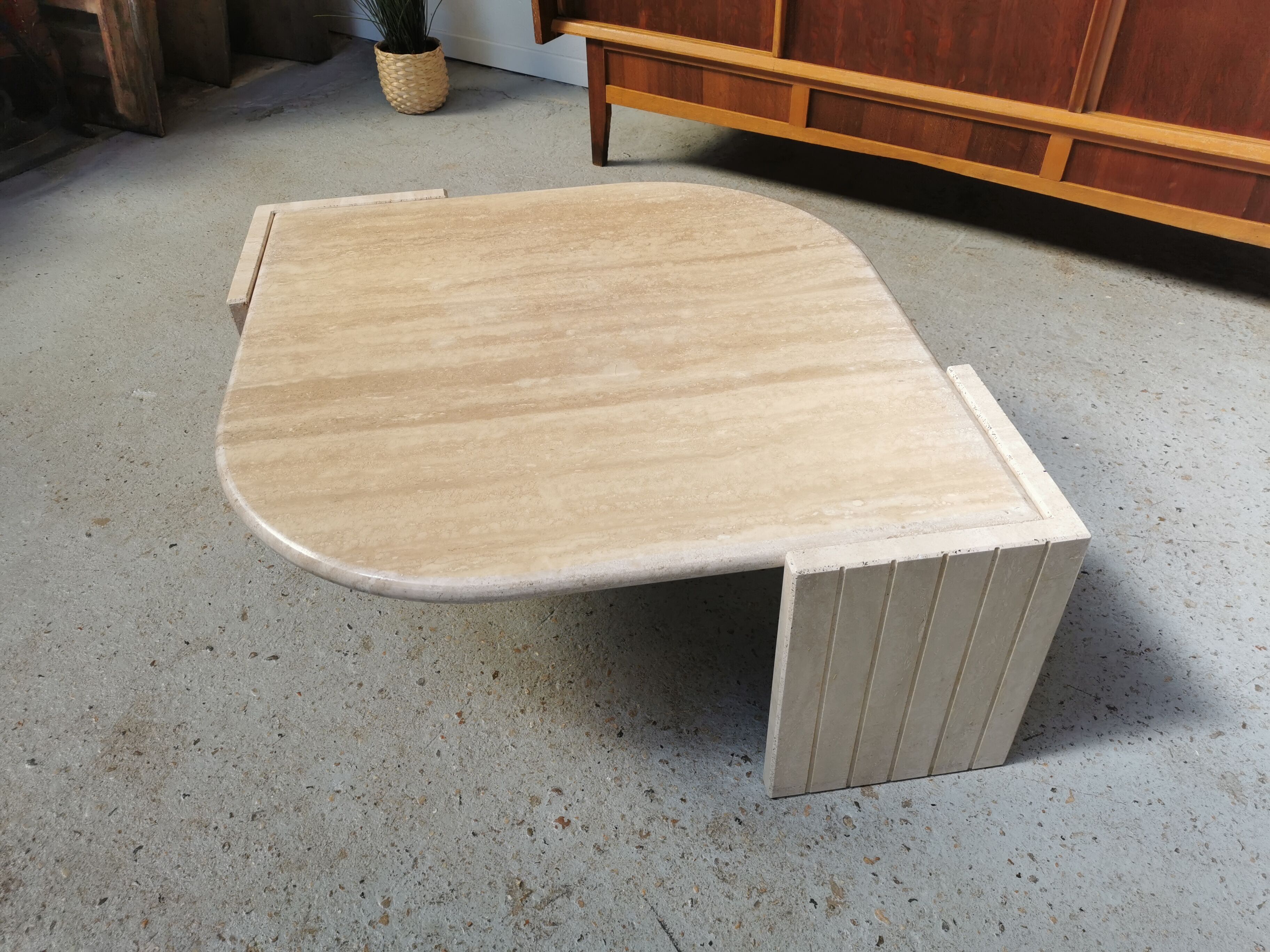 Coffee table in travertine Roche Bobois