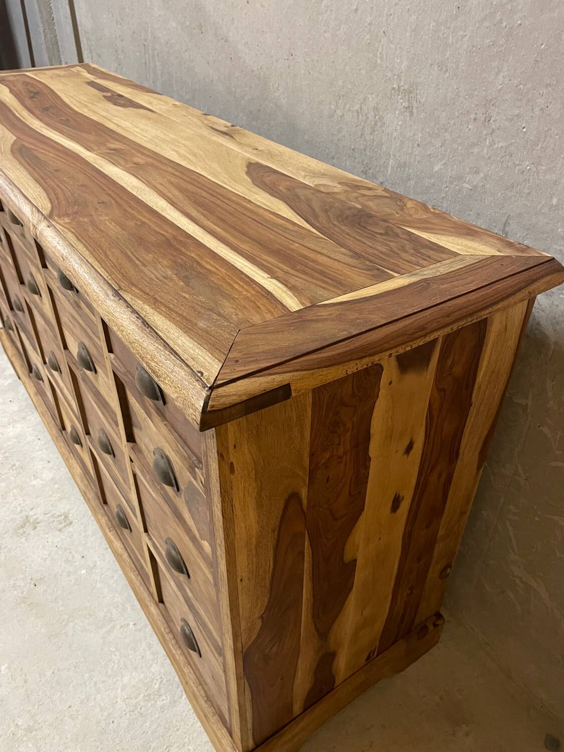 Meuble de métier transformé 20 tiroirs