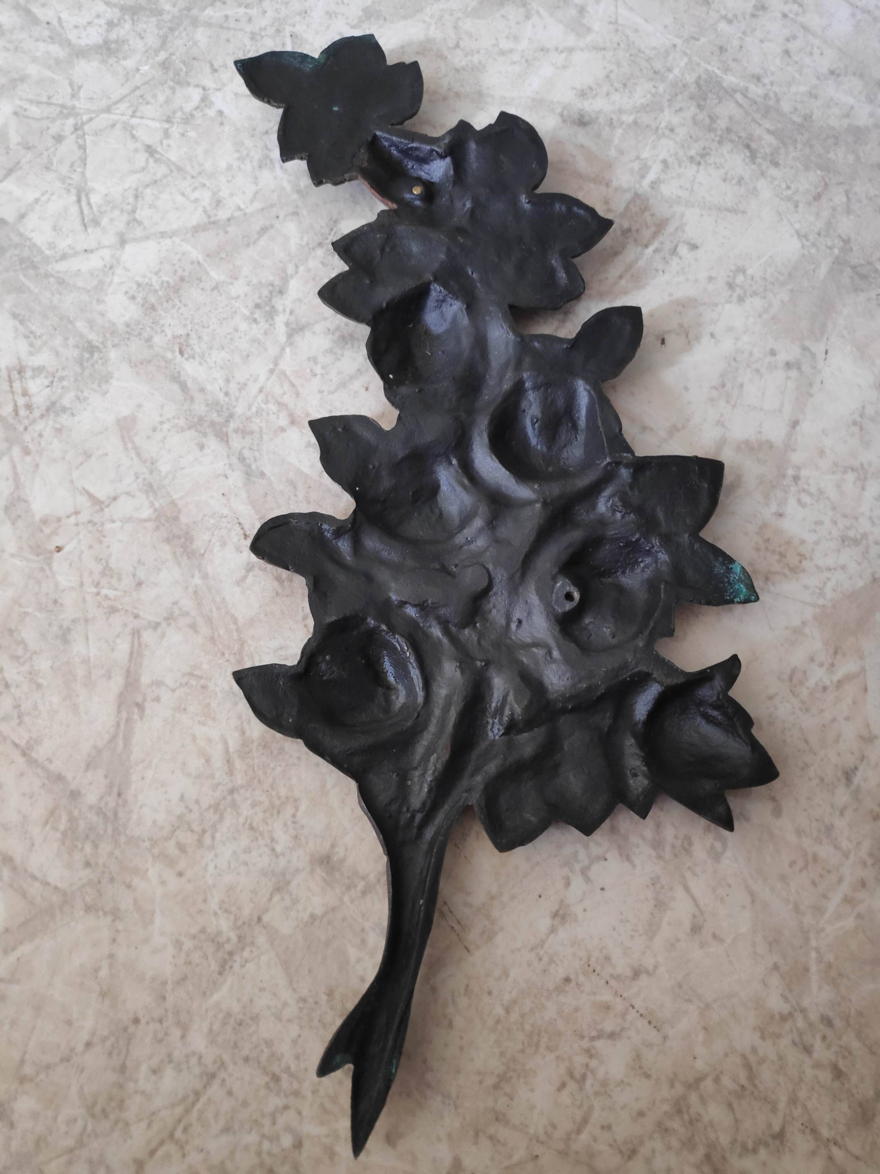 Ornamental plaque pediment (D-0016)