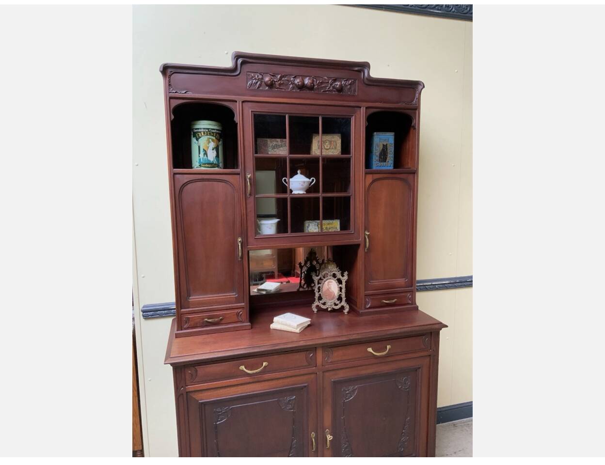 Antique dreamlike Jugendstil sideboard, Art Nouveau