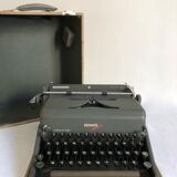 Hermes 2000 typewriter