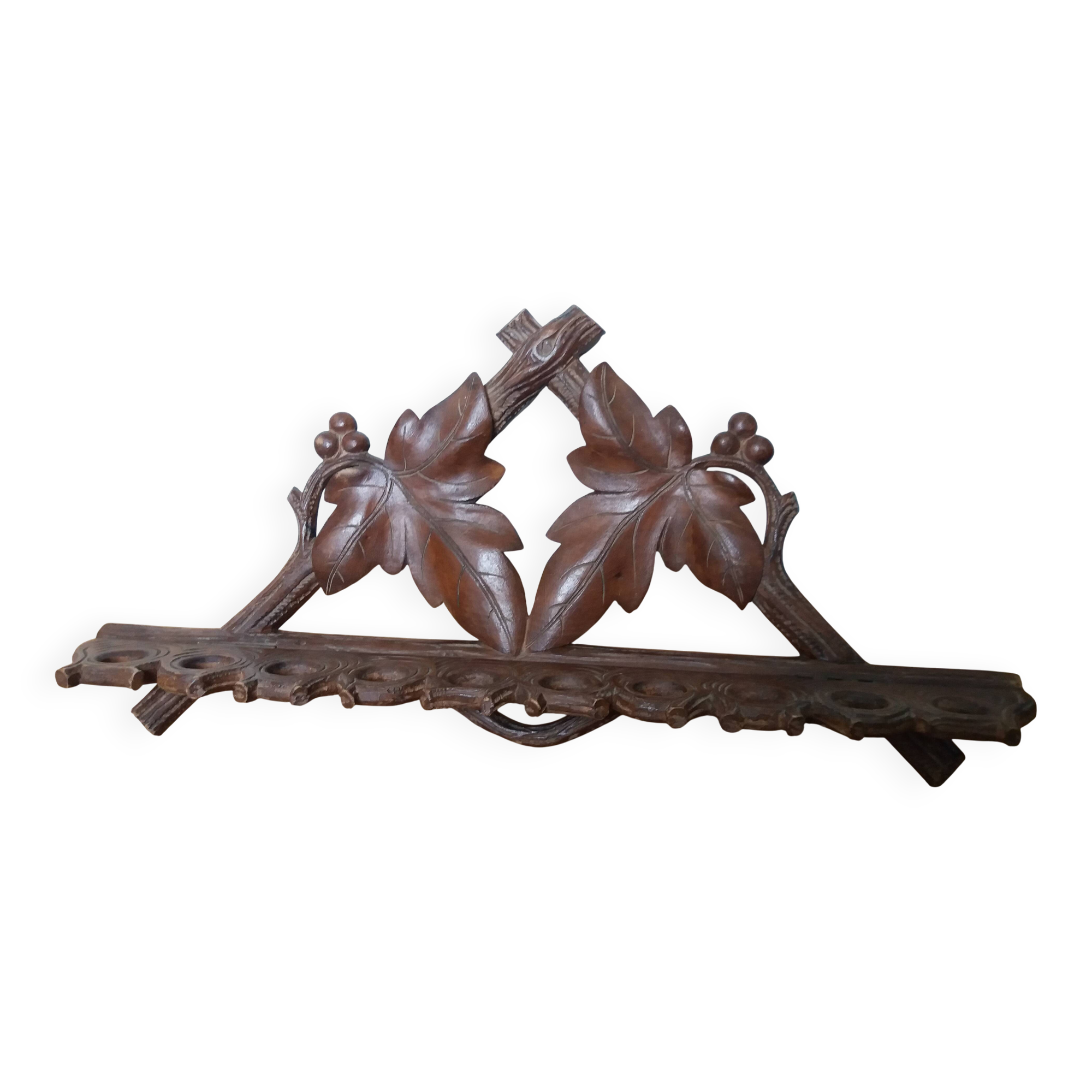 Porte pipes en bois sculpté