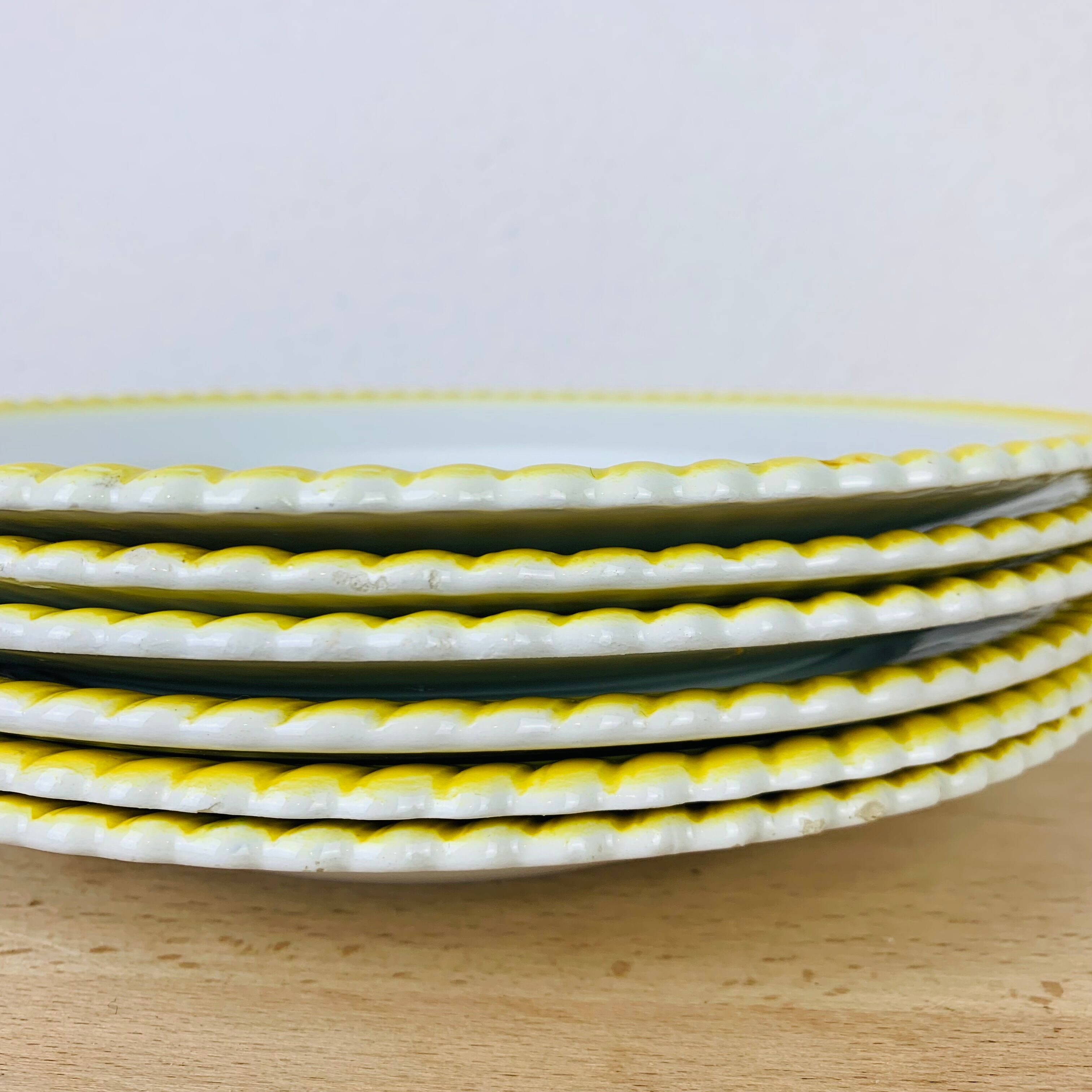 Set of 6 flat plates vintage earthenware