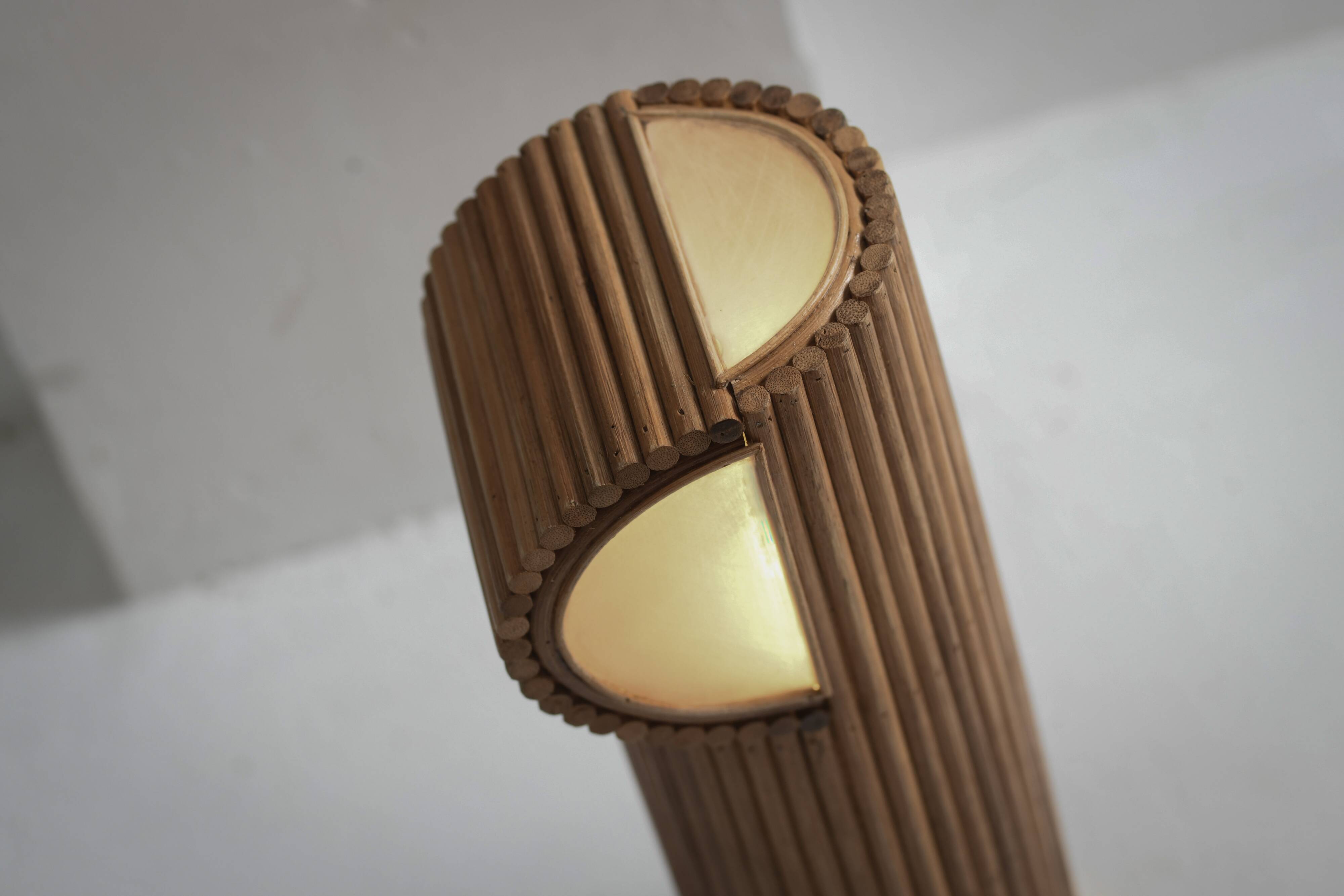 Rattan Modern Table Lamp "Milli"