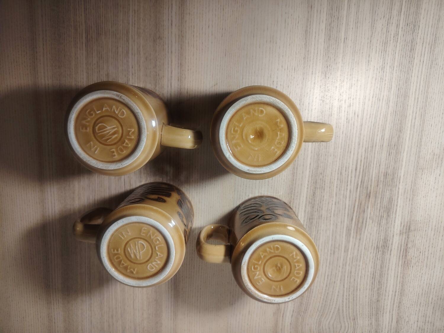 Winchecomb Mugs
