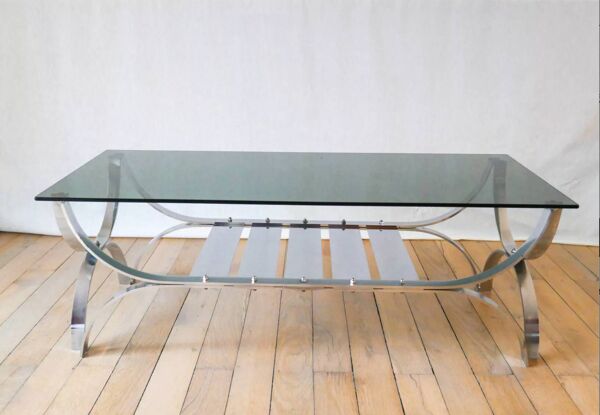Table basse rectangulaire en verre fumé et chrome double plateaux Design 1970