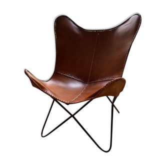 Butterfly armchair in cowhide crust