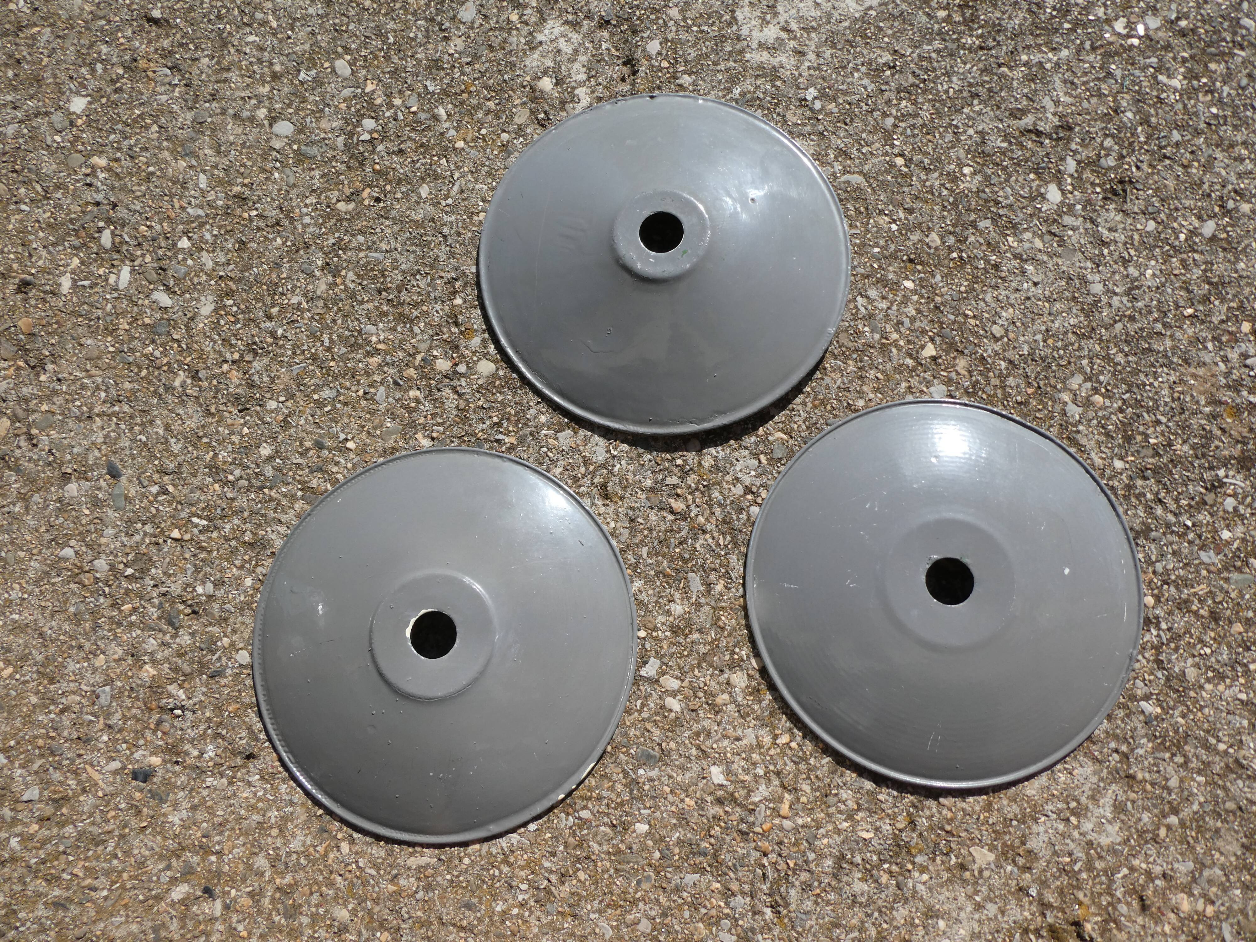 Set of 3 gray lampshades in vintage enamelled sheet metal