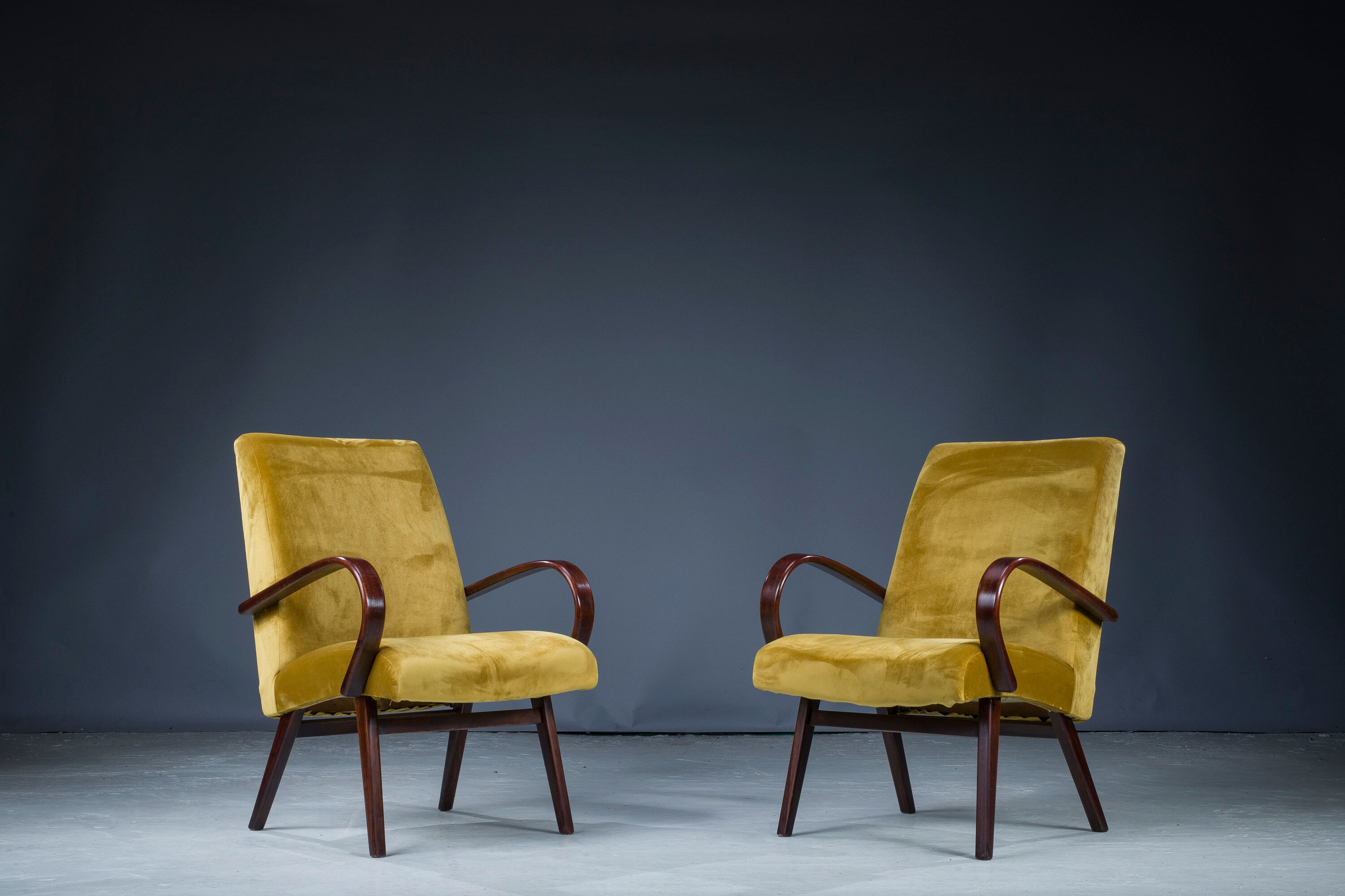 Fauteuils de Jaroslav Smidek pour Ton, années 1960