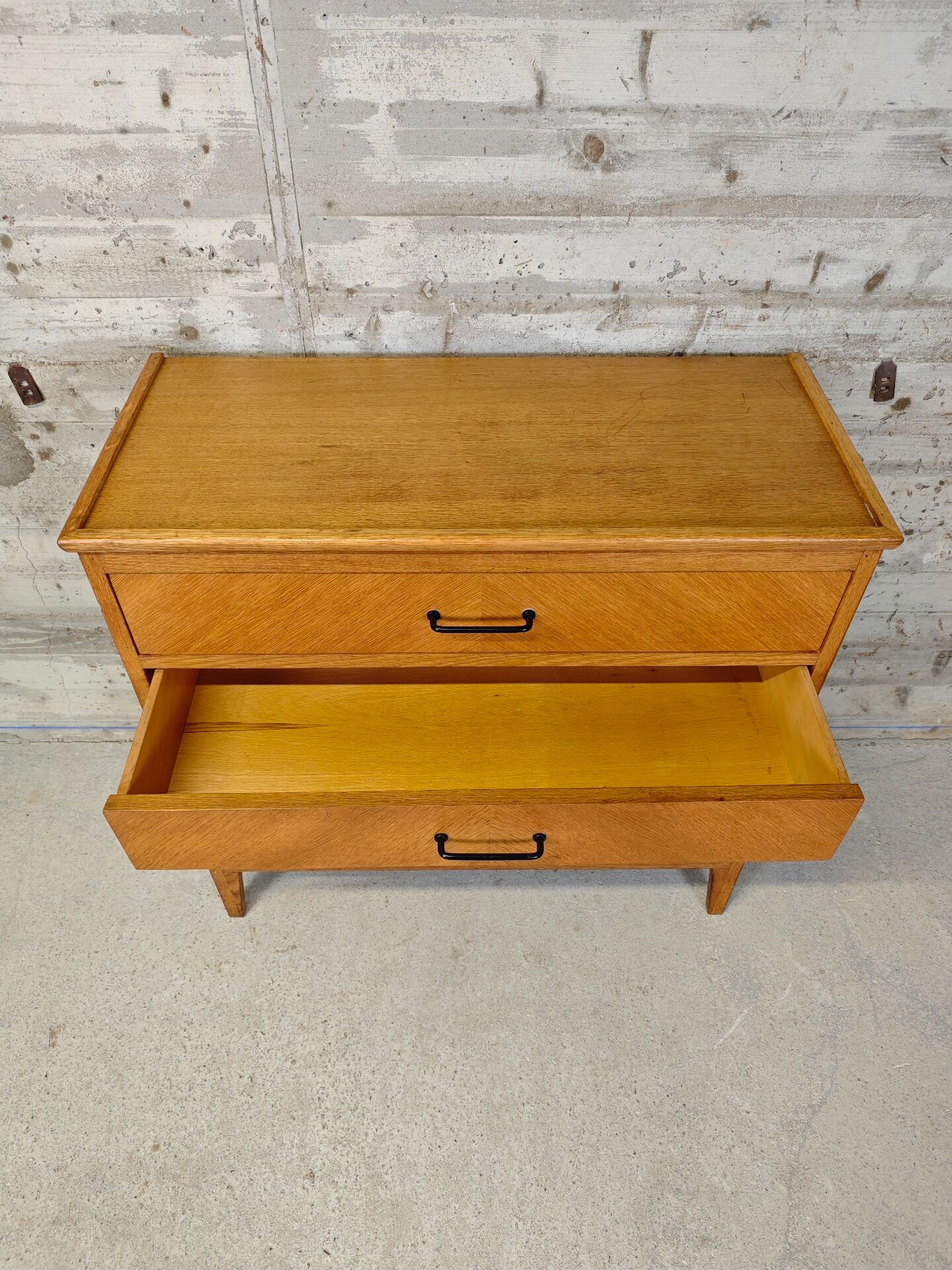 Commode vintage