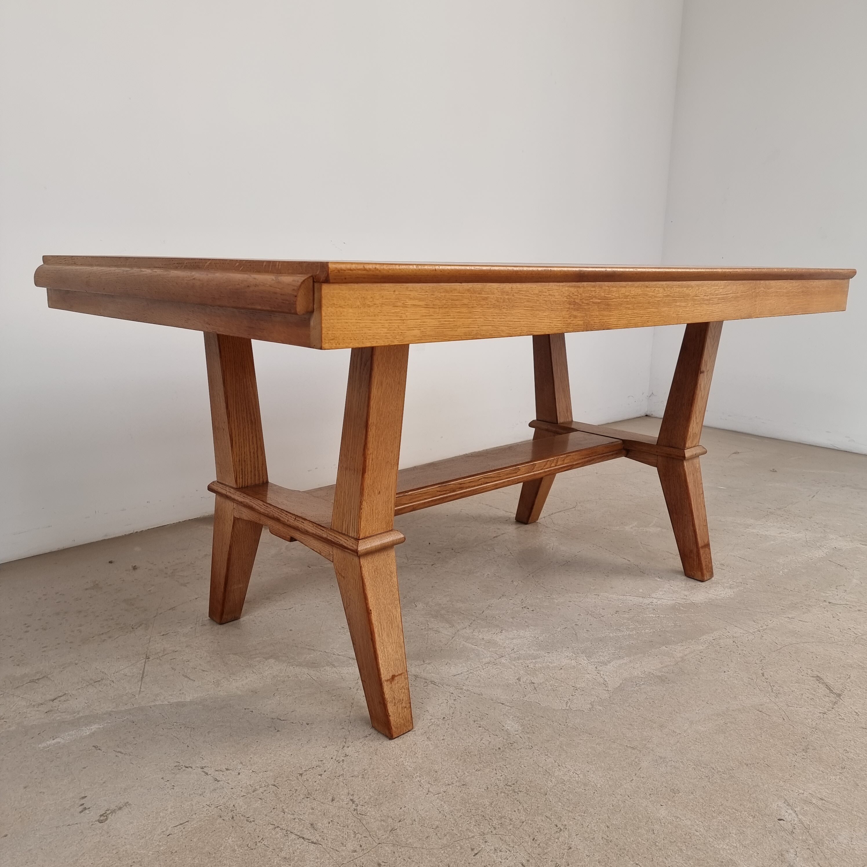 Oak dining table 20th