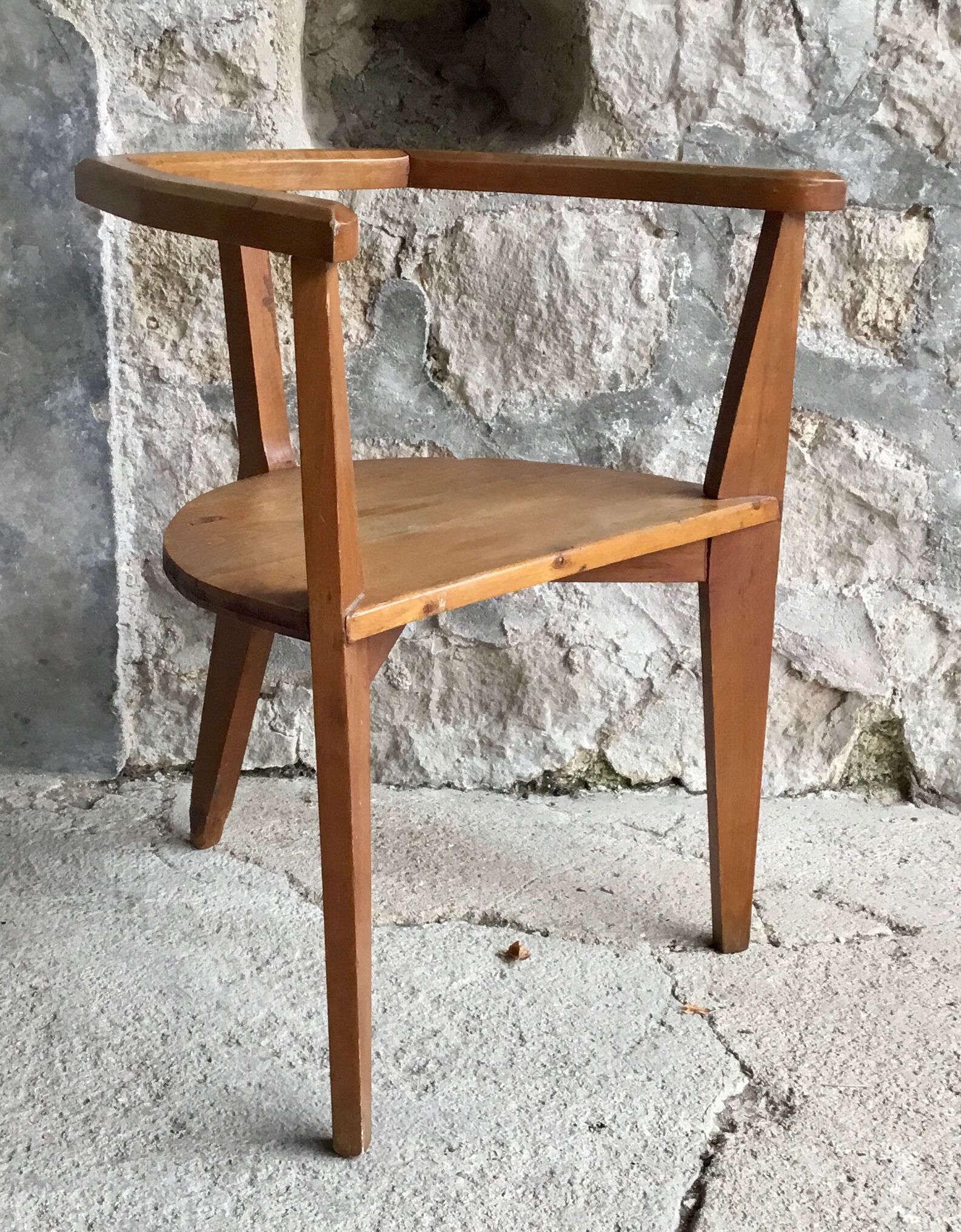 Brutalist tripod armchair - 1950
