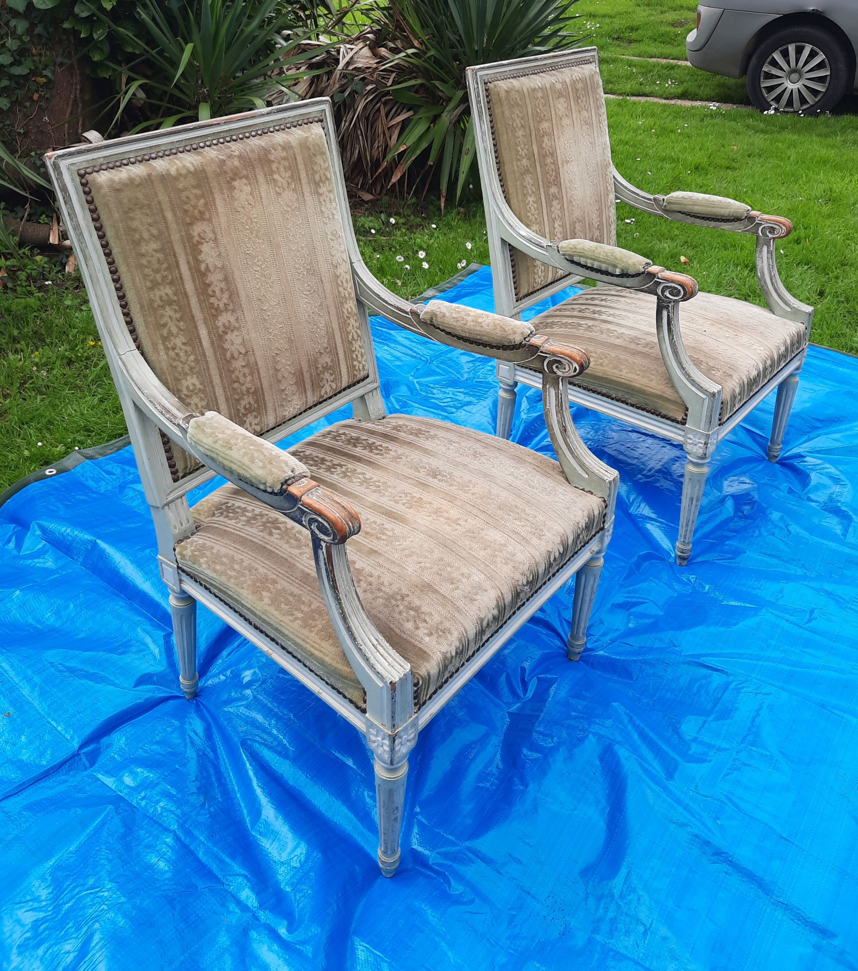 Pair of Faiteuil Louis XVI style