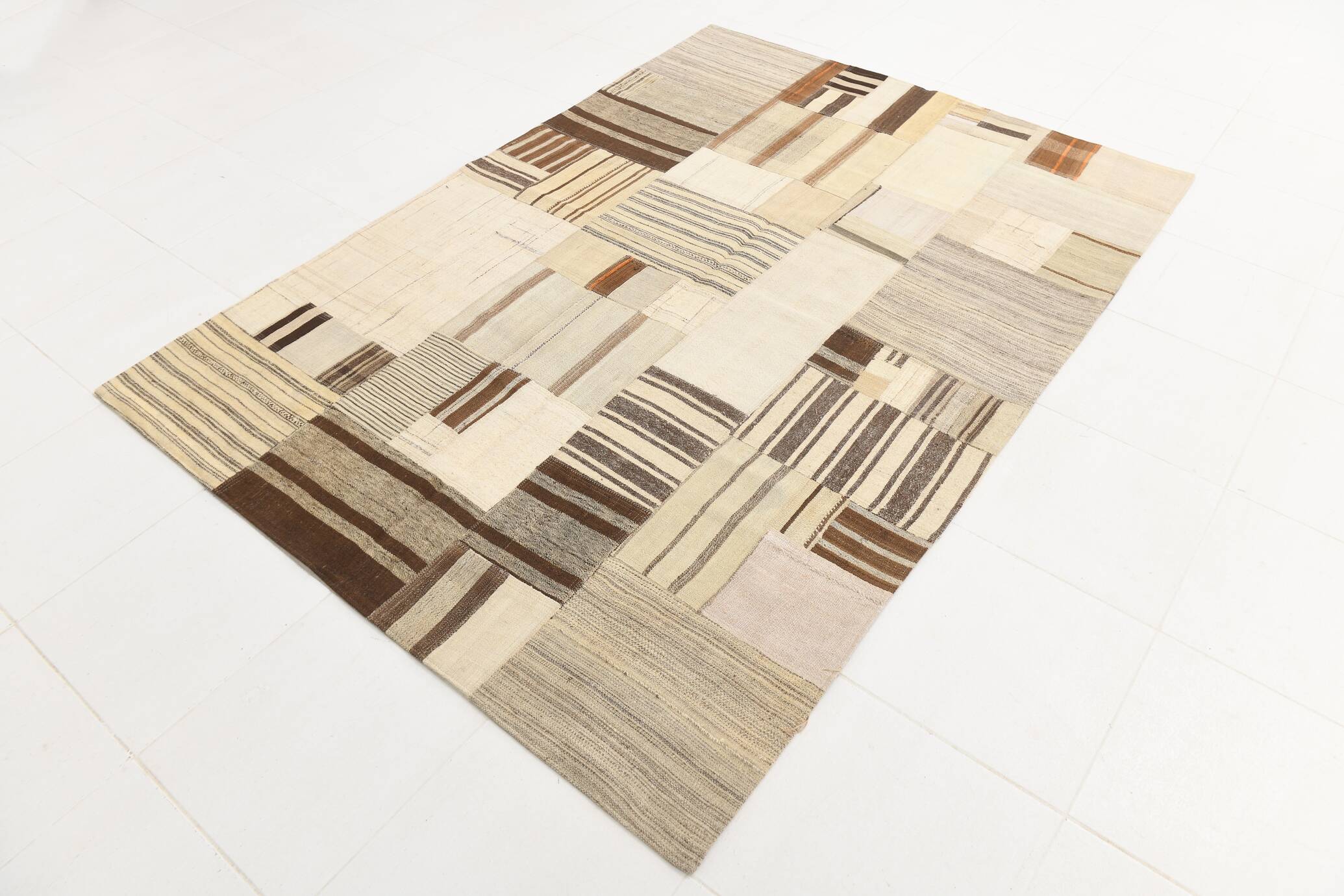 5x8 Cream & Beige Mid Century Modern Kilim Rug, 167x234Cm