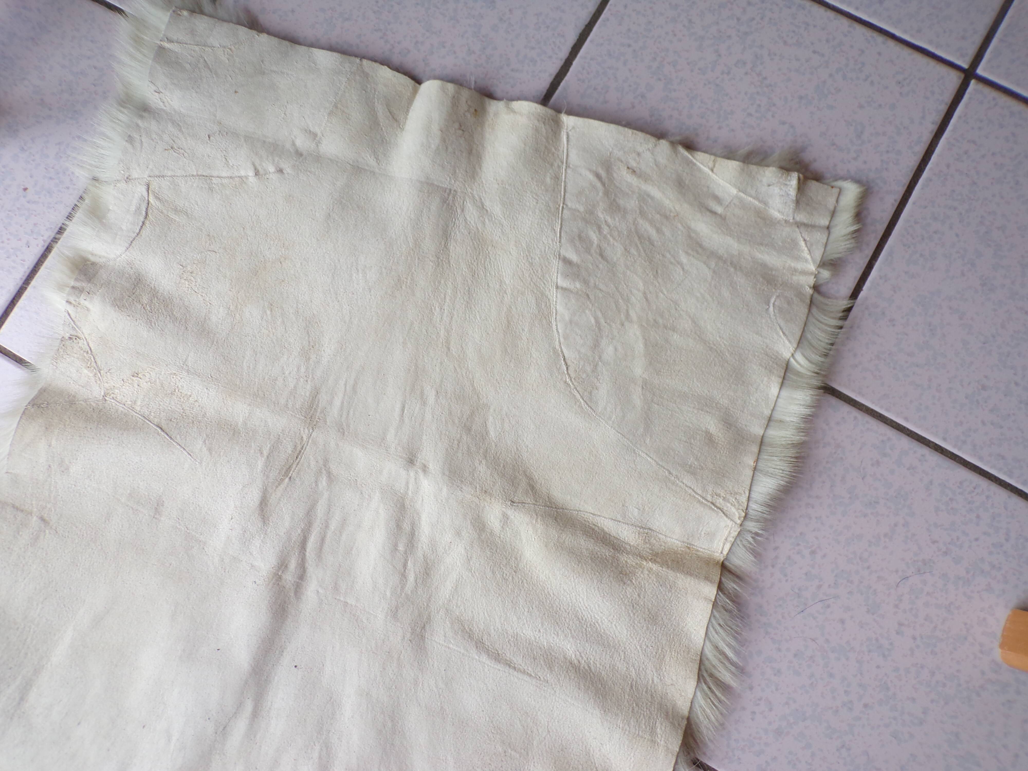 Vintage white goat skin  136 x 60 cm