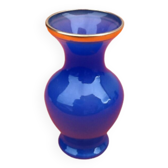 Vase balustre  opaline bleue col avec dorure pied douche, 1970