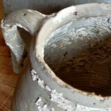 Cruche en terre cuite ancienne