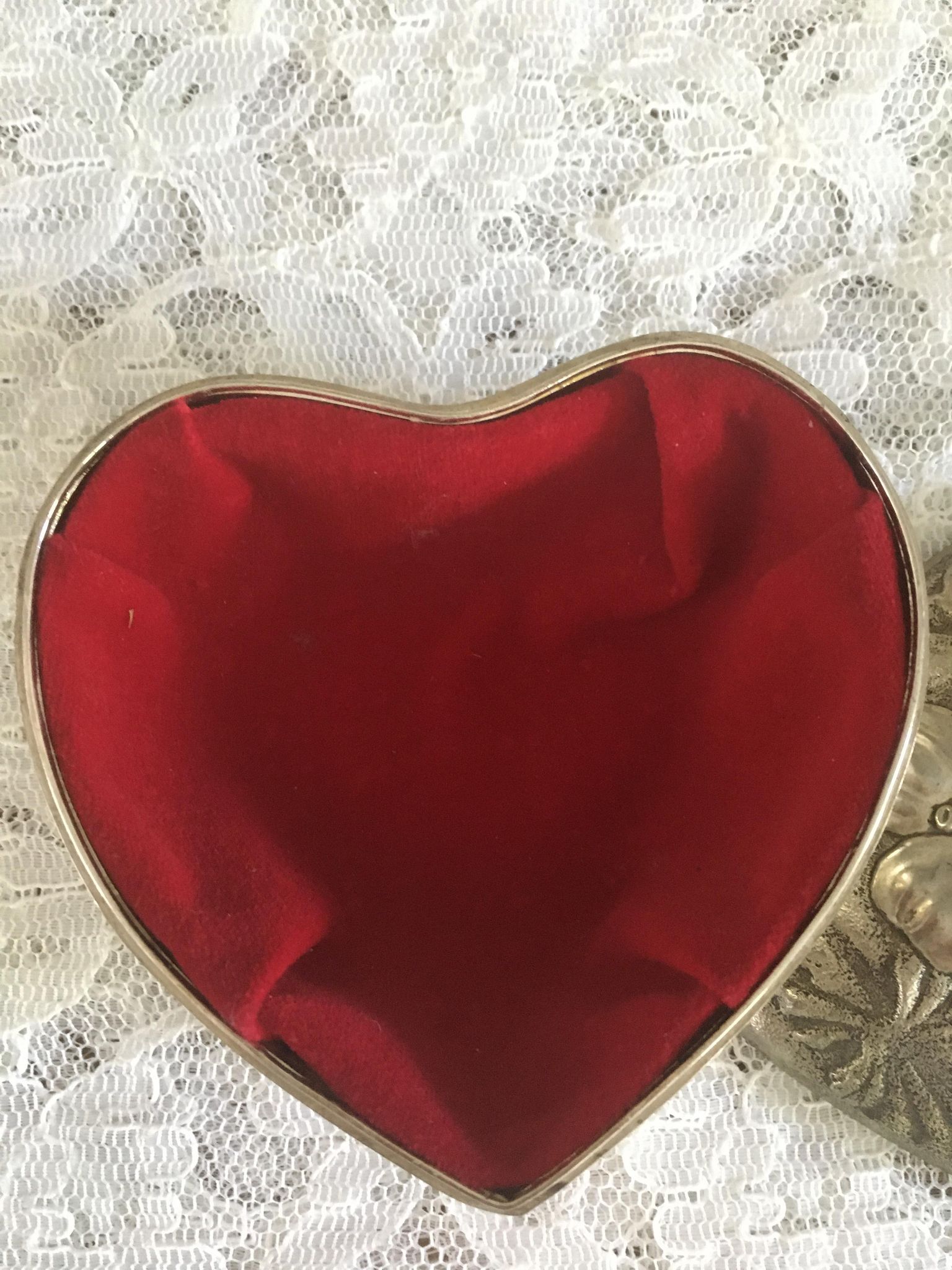 Heart jewelry box