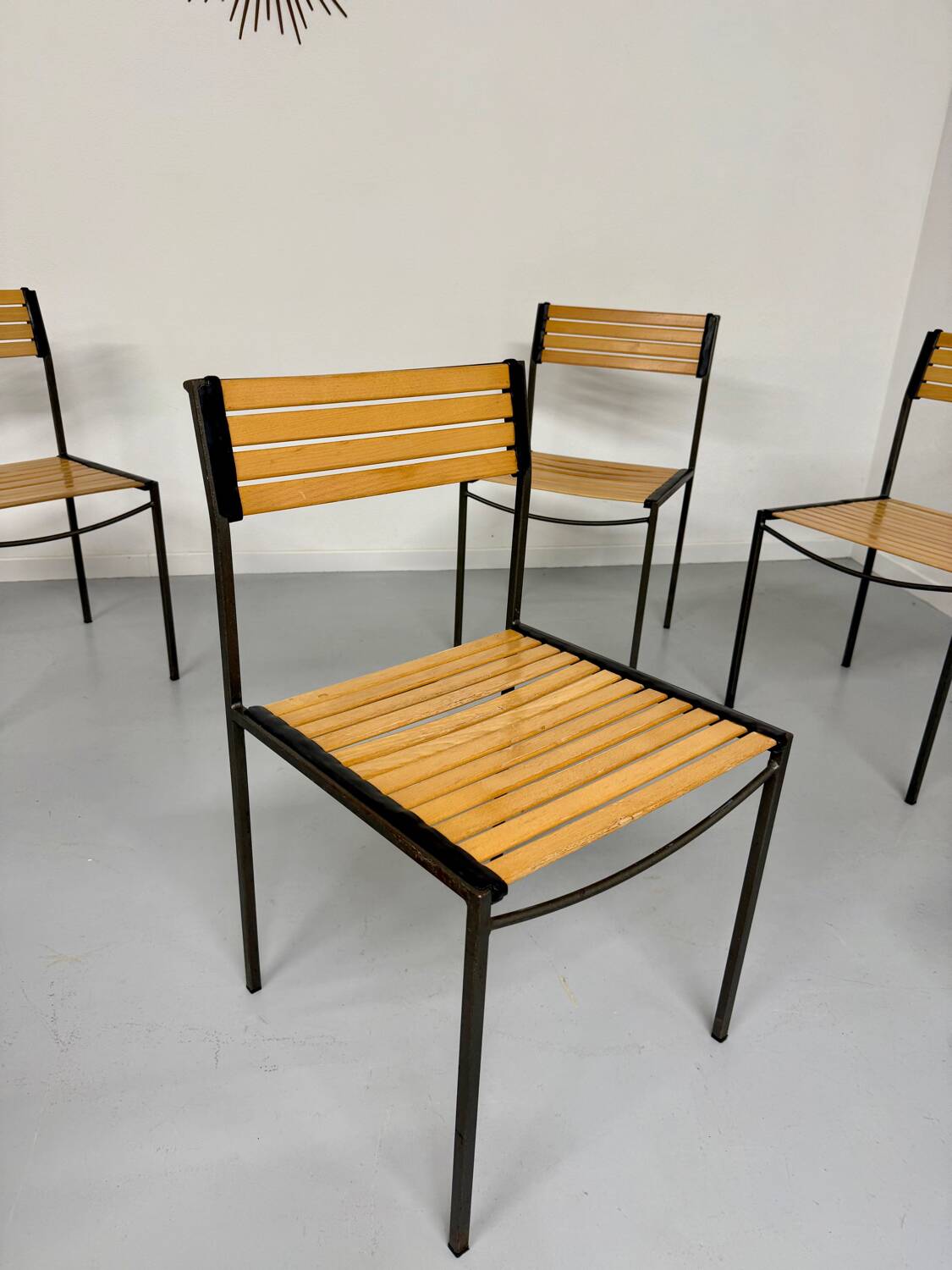 6 old metal and wood chairs, Italian design from the 80s, vintage