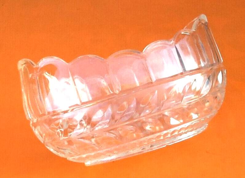1950s cup / fruit basket in the style of the jonzac model from baccarat