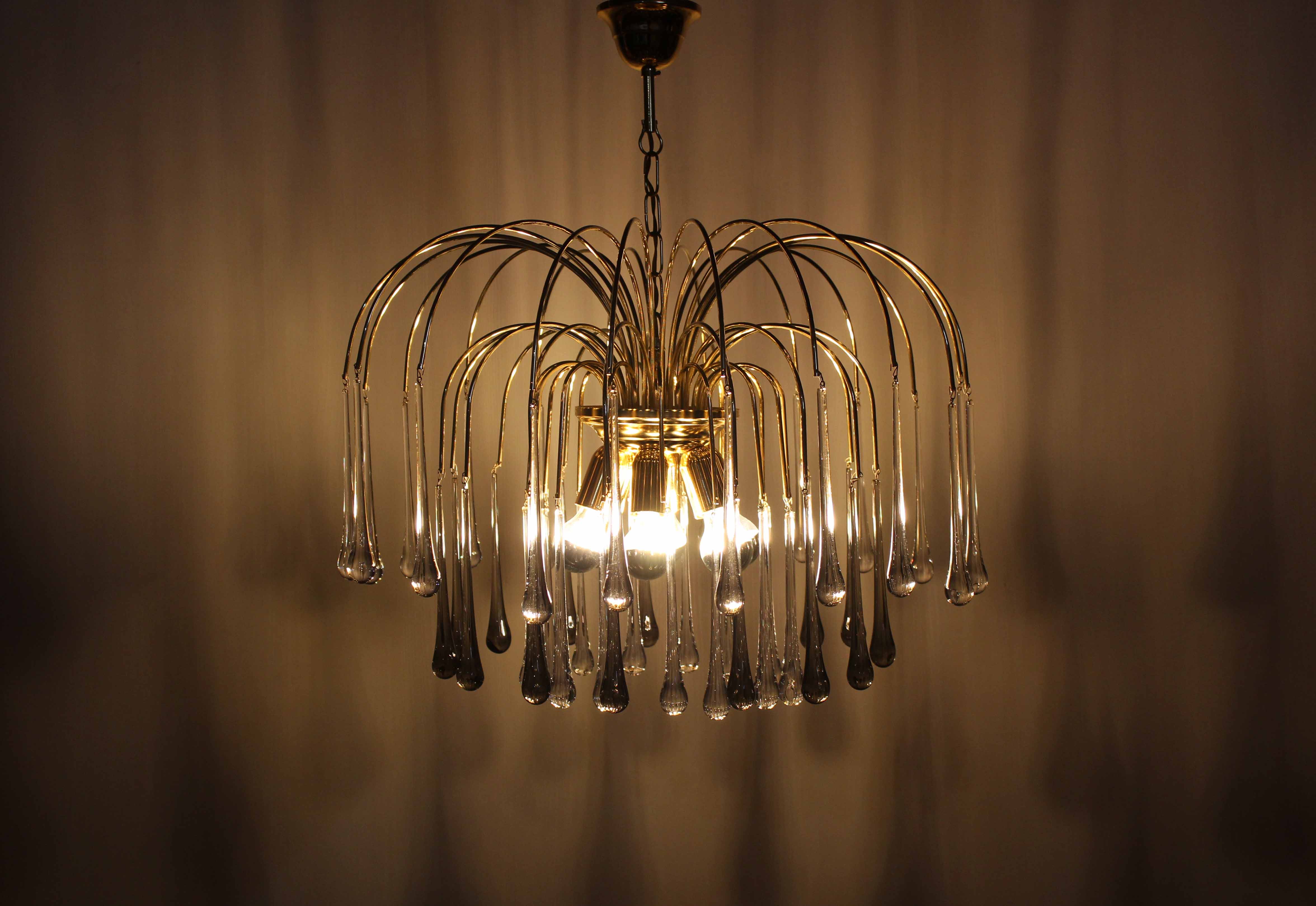 Paolo Venini's "drops" chandelier for Eurolux