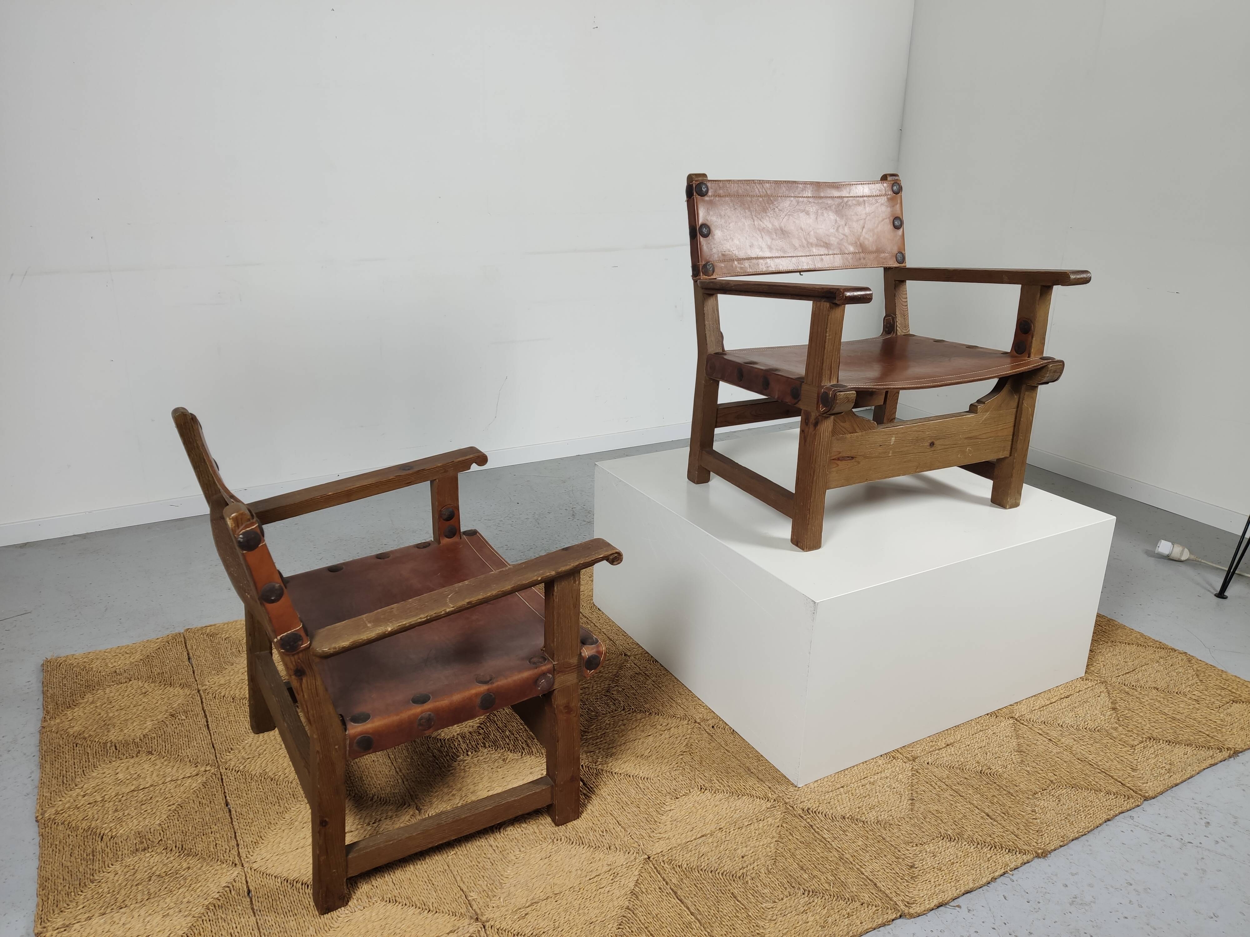 Pair of Spanish vintage leather armchairs 1920/1930