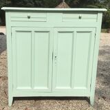 Green parisian buffet of water