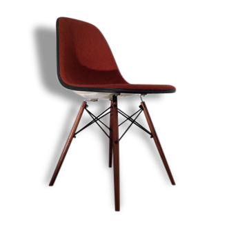 Chair of Charles & Ray Eames, Herman Miller edition.