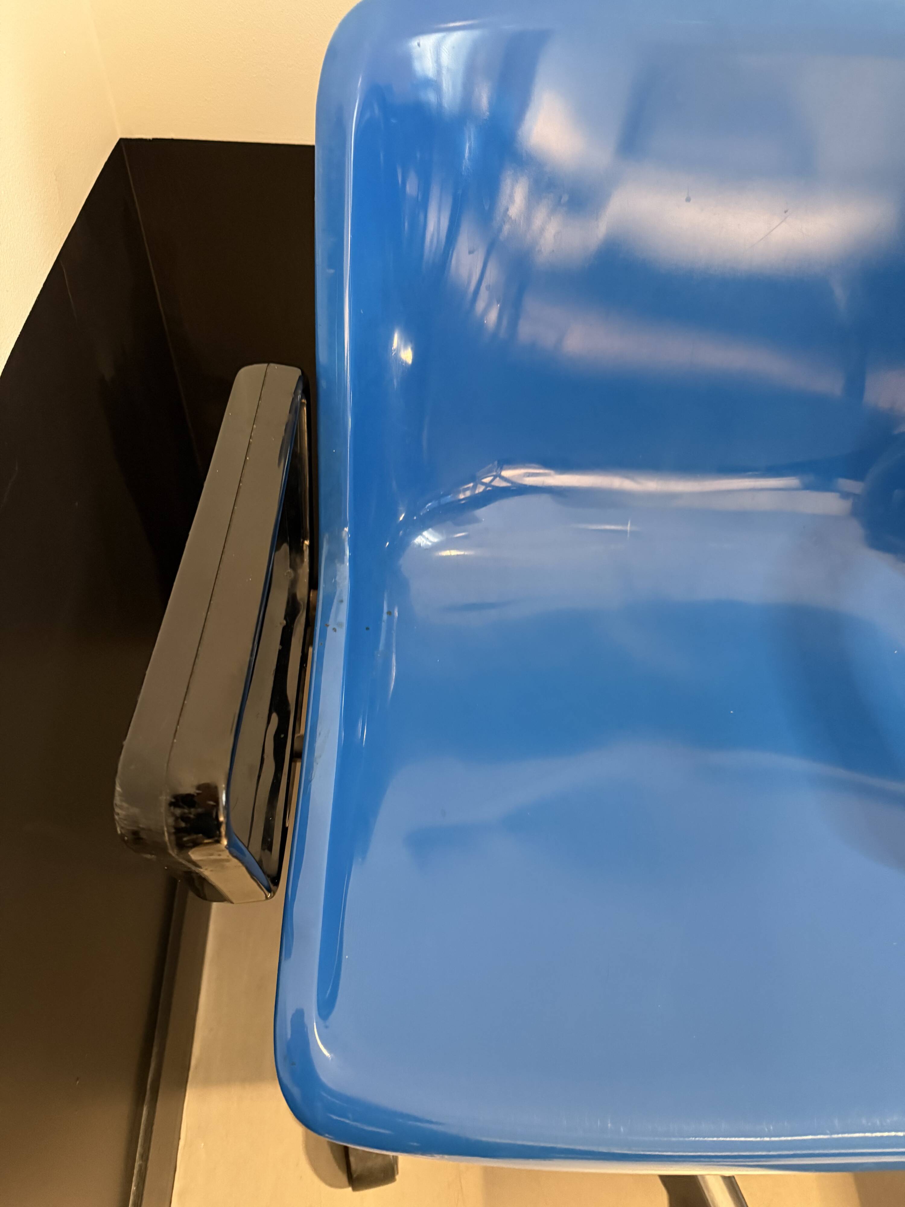 Modus chair Osvaldo Tecno