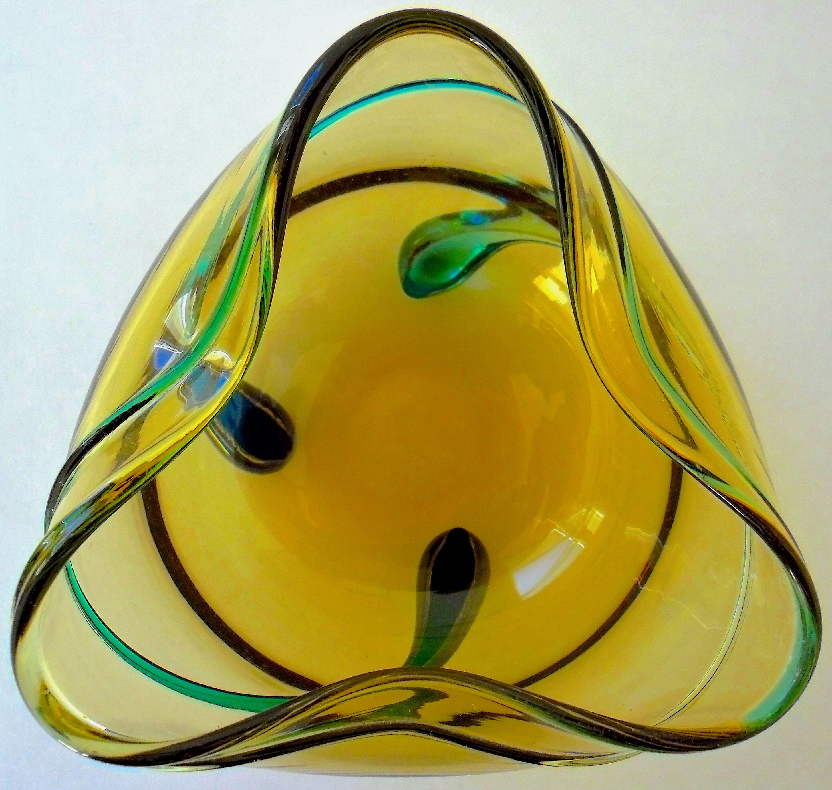 Art-new cut in stretched glass. Around 1900.