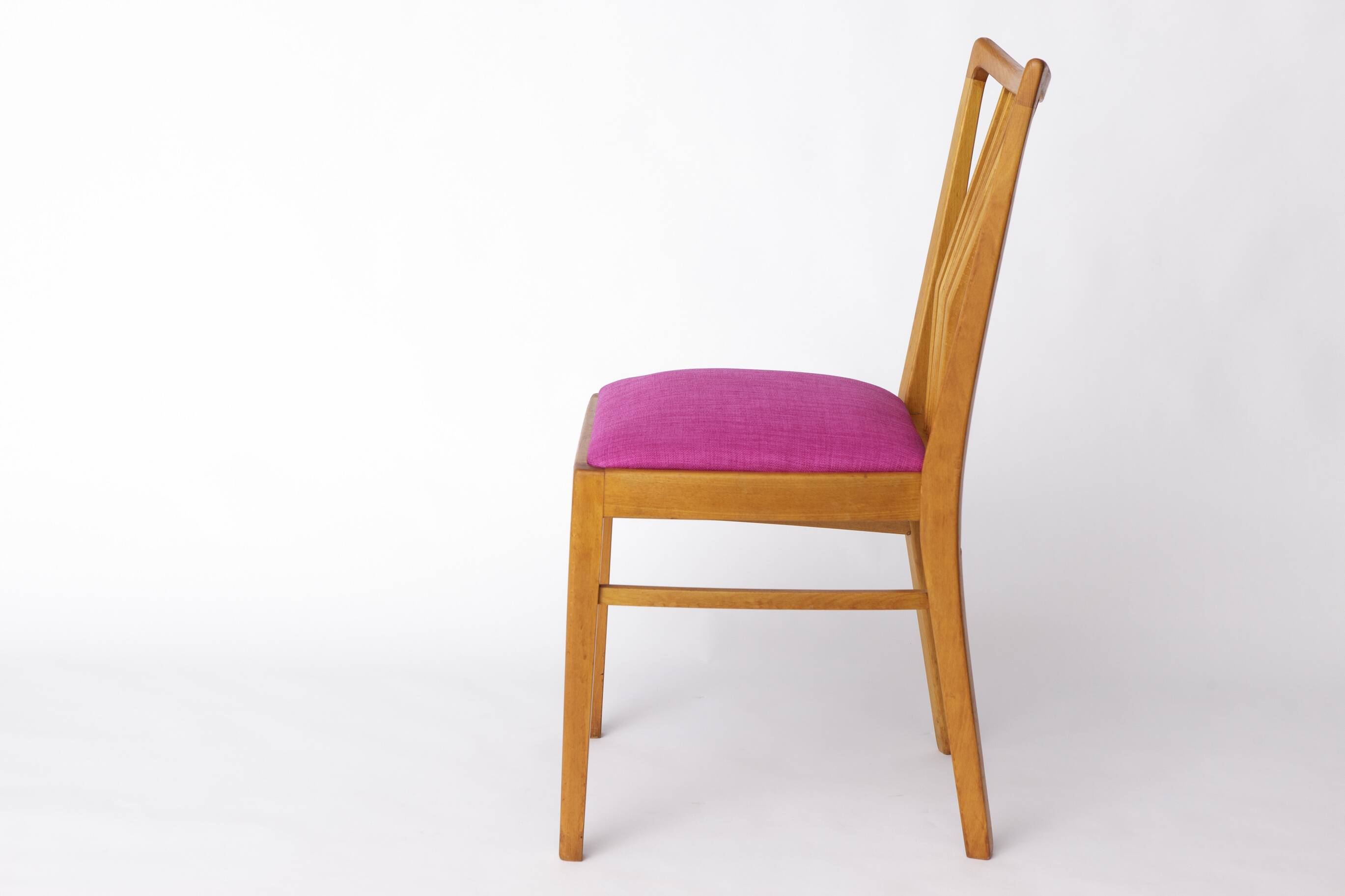 Vintage Magenta Upholstered Beech Dining Chair – Germany, 1960s–1970s