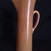 Carafe à eau Art Déco en céramique, signée